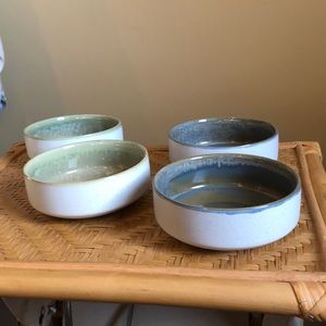 4 ceramic bowls